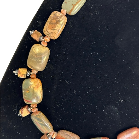 Red Creek Jasper Stone Rectangular Beaded Necklace Red Green Variegated New 17” - Picture 4 of 8
